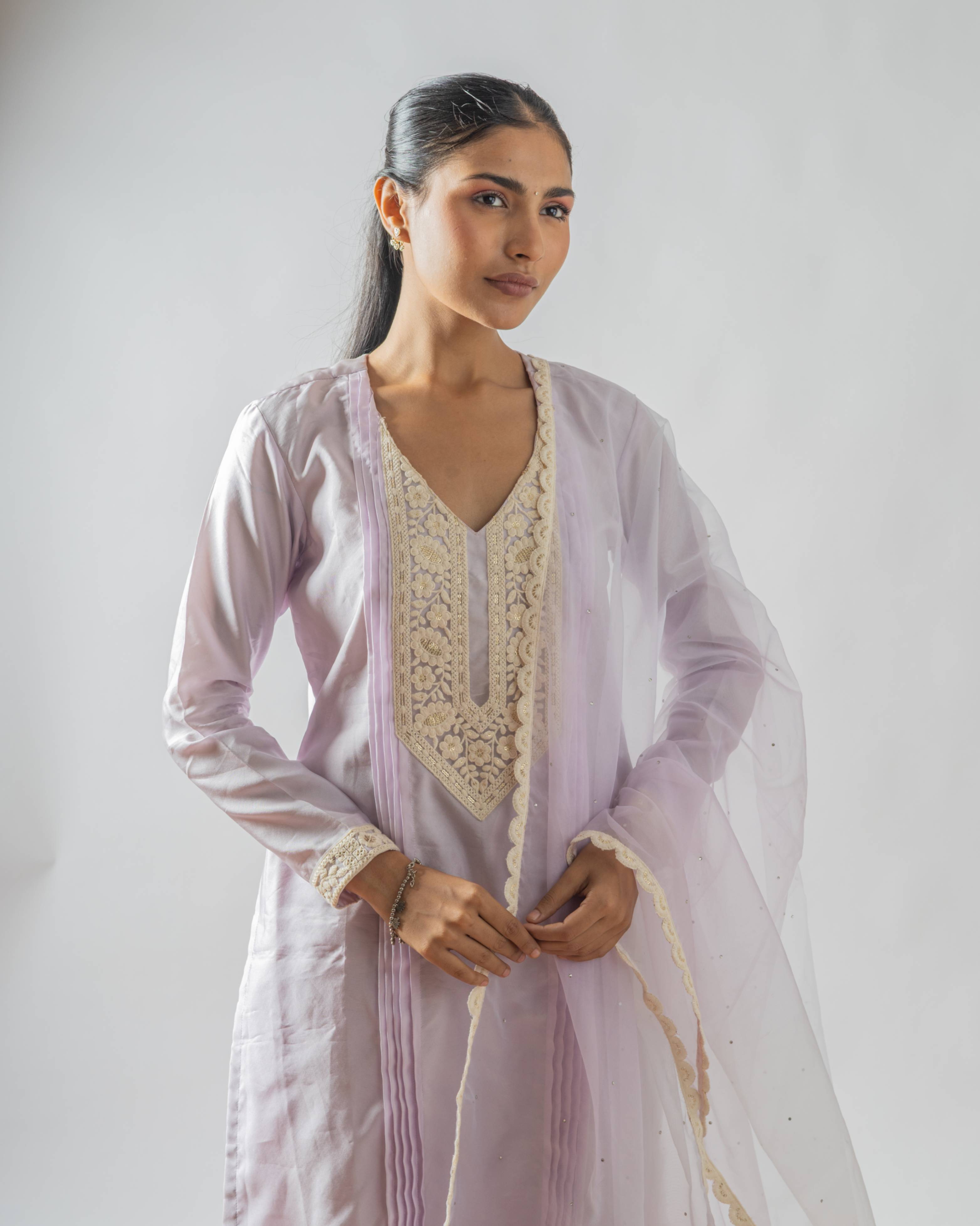 Chandni – White-Lilac Kurta Set